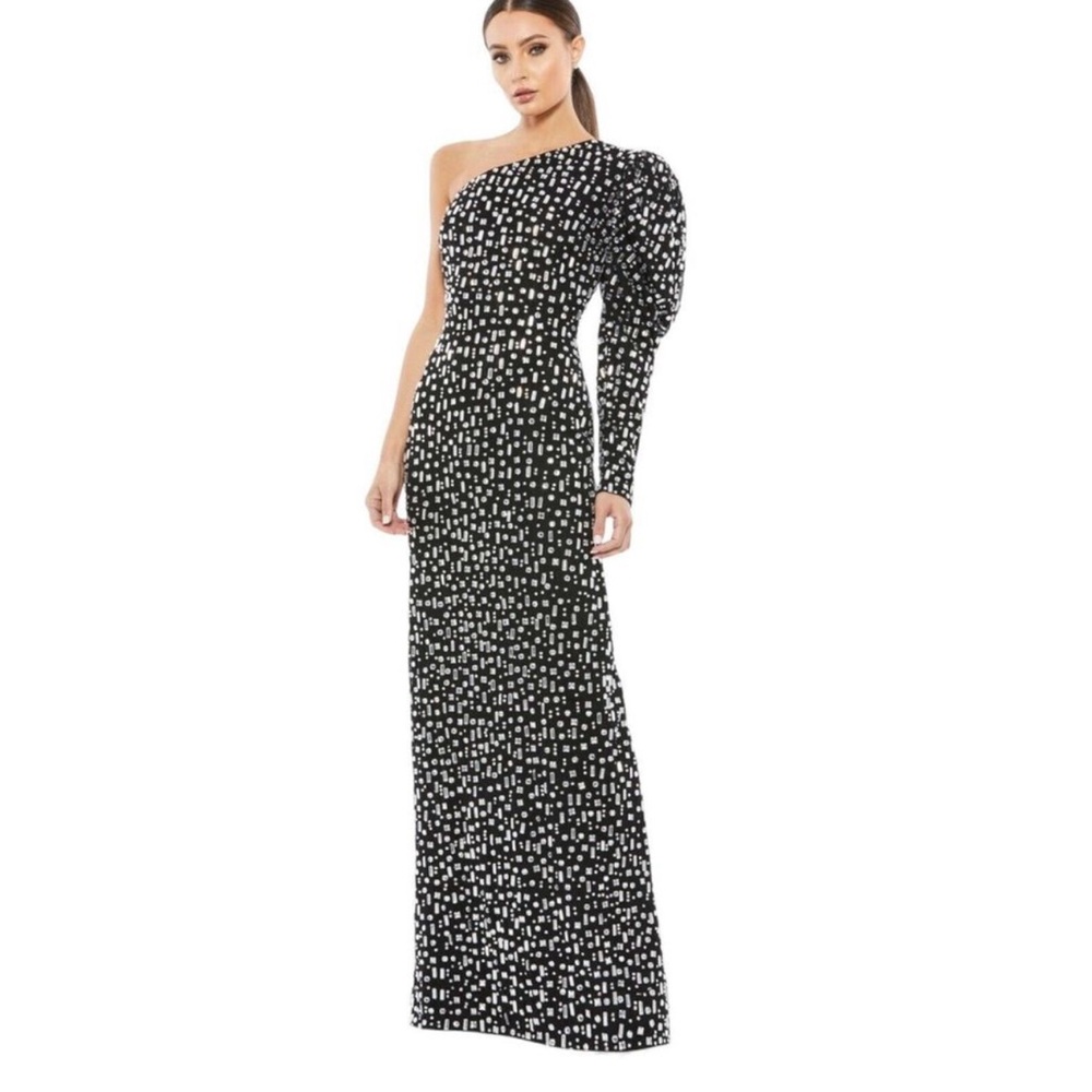 Mac duggal one shoulder gown